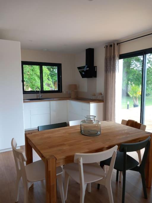 Holiday home Maison Neuve Avec Piscine Chauffee, 4 Kms De Contis *