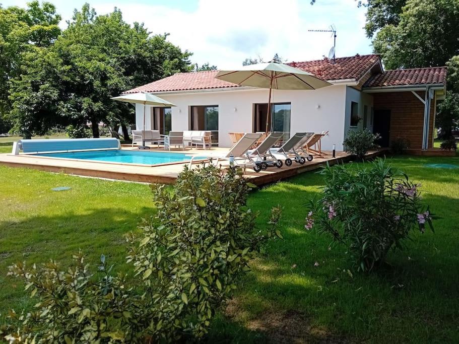 Casa vacanze Maison Neuve Avec Piscine Chauffee, 4 Kms De Contis