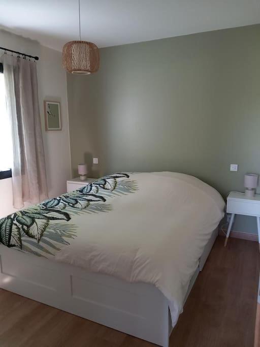 Holiday home Maison Neuve Avec Piscine Chauffee, 4 Kms De Contis *